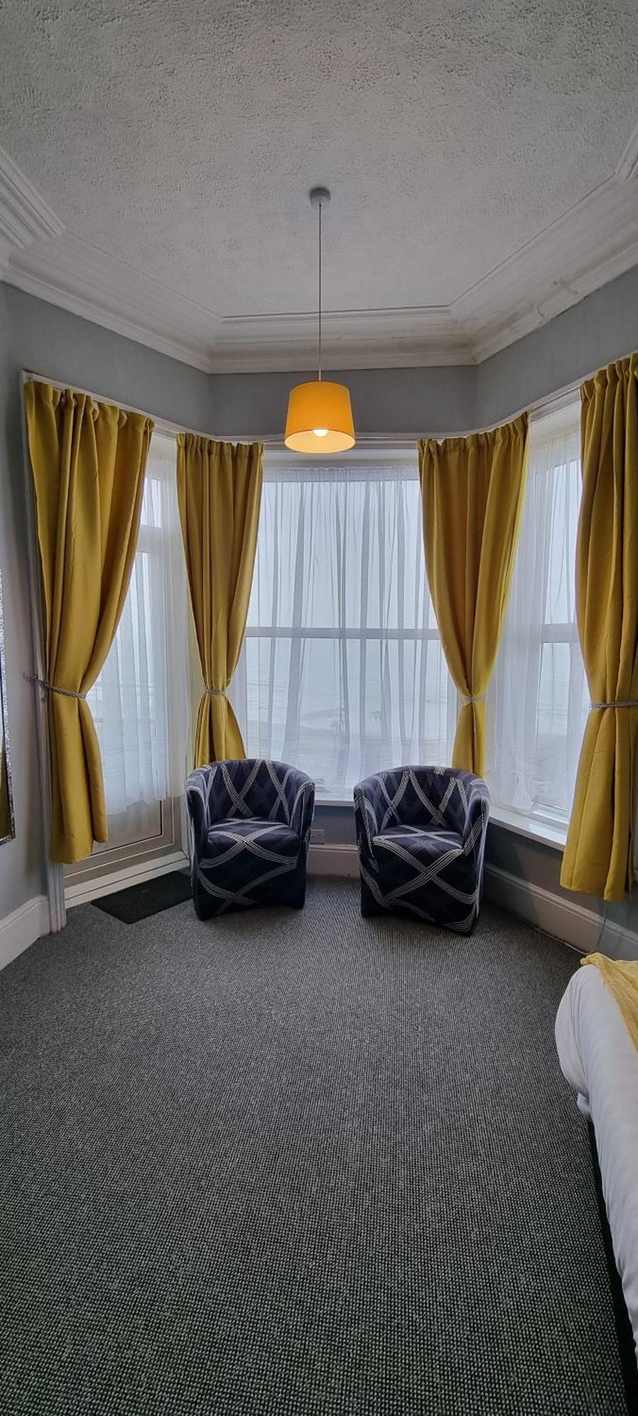 Royal Pier Hotel Sandown Exterior photo